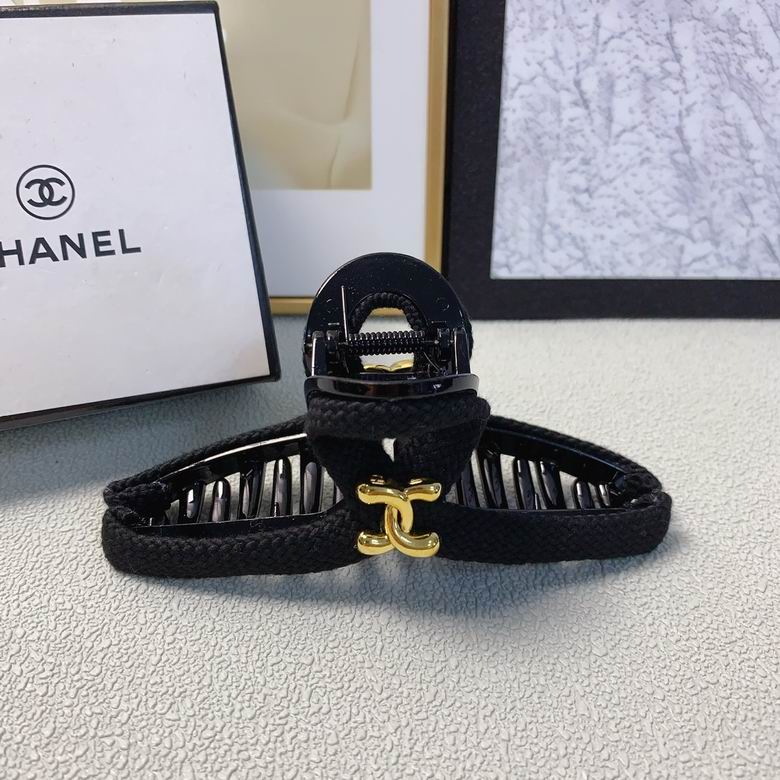 Chanel Hair Grab Clip  (2)